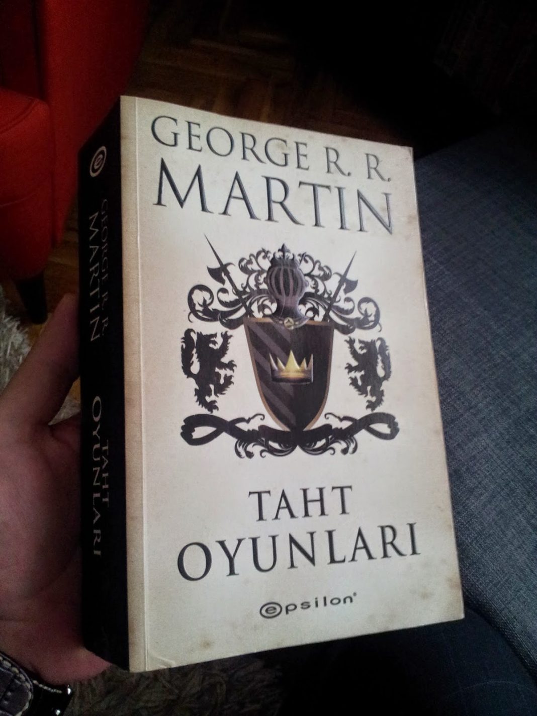 Modern Çağın Fantastik Fenomeni: Taht Oyunları – George R.R. Martin (Buz ve Ateşin Şarkısı Serisi 1.Kitap)