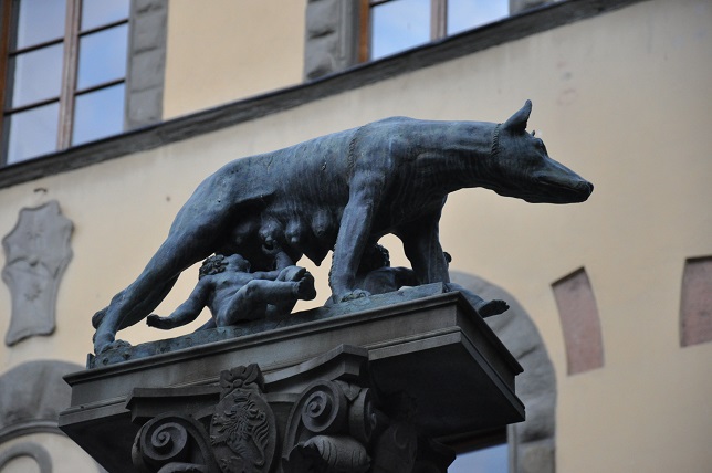 Roma’yı Emziren Dişi Oğuz Kurdu: Rasenna (Etrüskler-Turskuzlar)