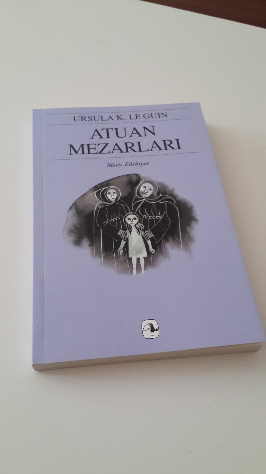 Yerdeniz Evreninde Bir Büyüme Hikayesi: Atuan Mezarları – Ursula K. Le Guin