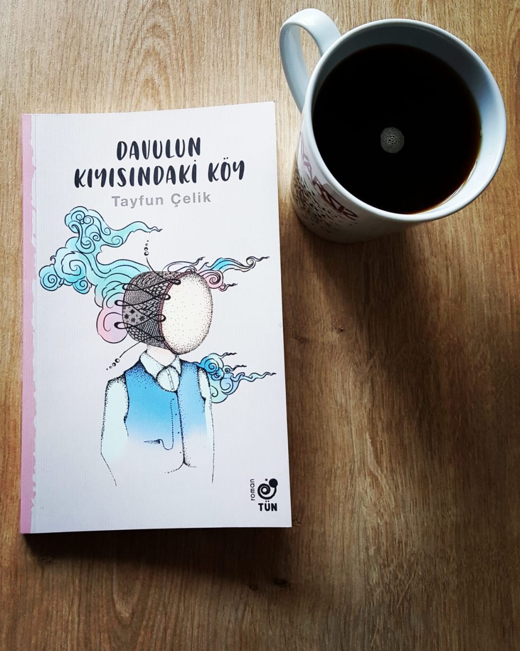 Ruhu Sahura Kaldıran Ses: Davulun Kıyısındaki Köy – Tayfun Çelik